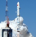 Long March 2C launch of Yaogan 18 (Xinhua)