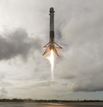 Falcon 9 first stage landing, June 2017 (SpaceX)