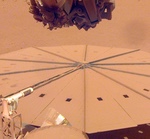 InSight Mars lander dusty array (NASA/JPL-Caltech)
