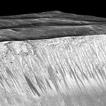 Recurring slope lineae on Mars (NASA)