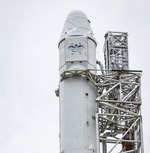 Falcon 9 and Dragon before SpX-4 launch (SpaceX)